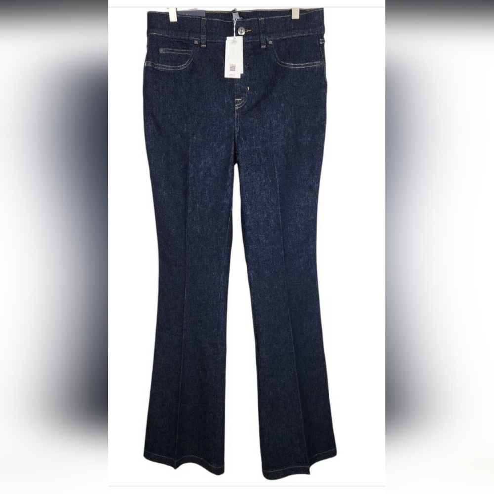 SPANX shape™ EveryWear
Flare JeansHigh-Waisted Dark Blue Jeans In Raw Indigo Med